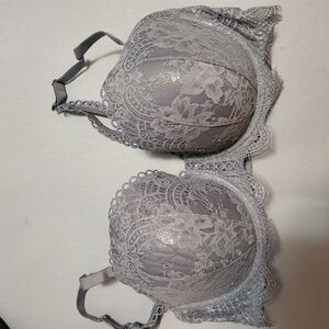 NWOT Blue/Gray Lace Victoria's Secret 38DD Bra